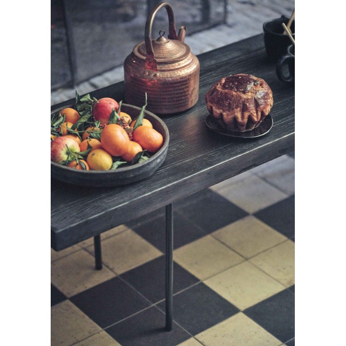 Coffe Table Along Black