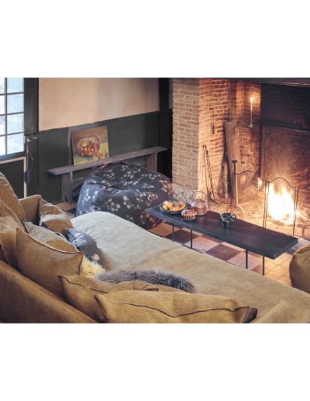 Coffe Table Along Black