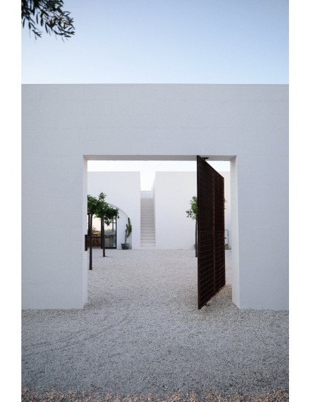 A Home Away From Home - Exceptional Houses For Discerning Travelers