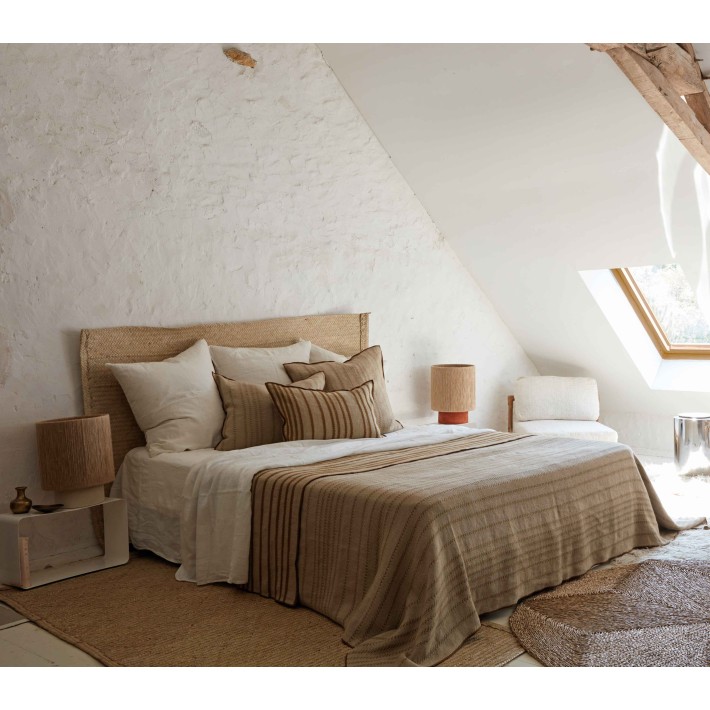 Lámpara Kale Hilo de Lana Tensado a Mano