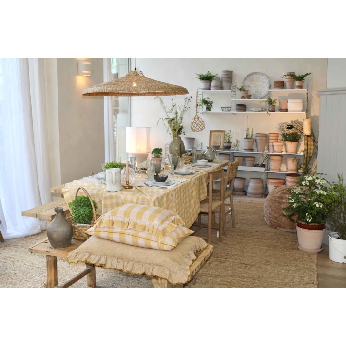 Silla de roble con respaldo de ratán