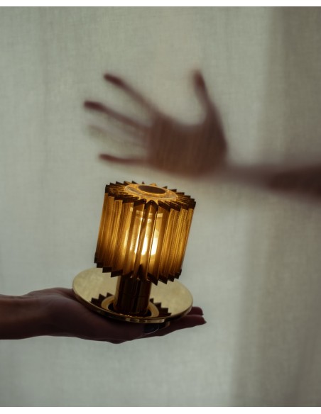 In The Sun – Lámpara de Mesa Inalámbrica