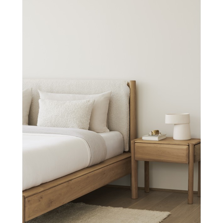 Cama PI – Roble macizo & cabecero tapizado