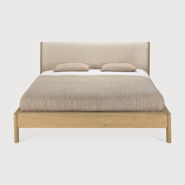 Cama PI – Roble macizo & cabecero tapizado
