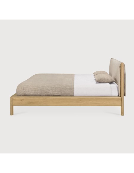 Cama PI – Roble macizo & cabecero tapizado