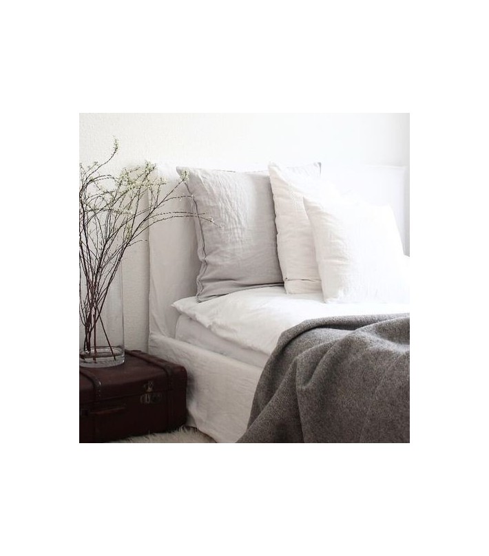 Cama Ghost 82.S