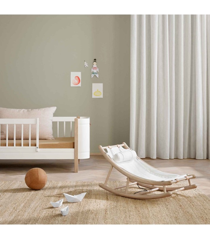 Oak Baby & Toddler Rocker Blanco