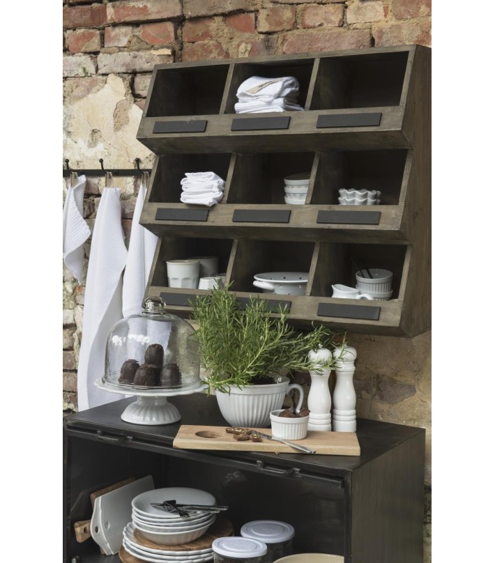 Plato blanco con pie