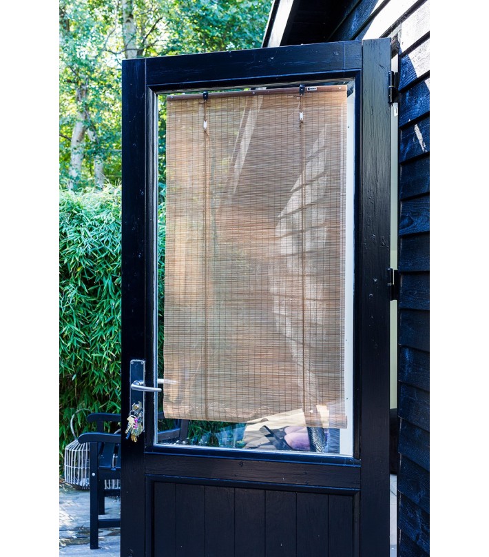 Persiana enrollable de bambú fino marrón