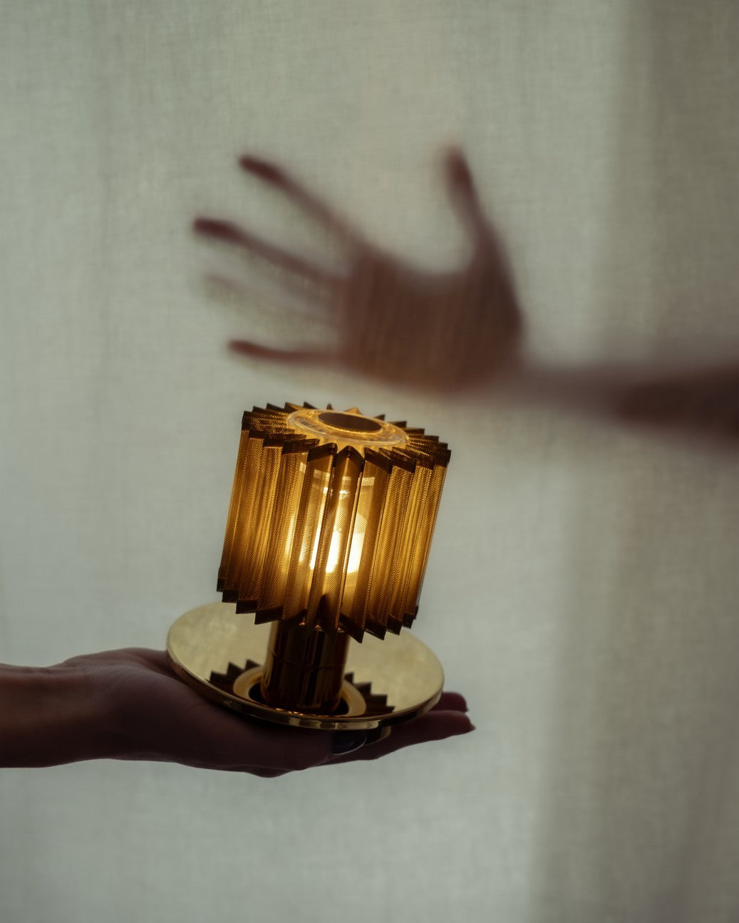 In The Sun – Lámpara de Mesa Inalámbrica