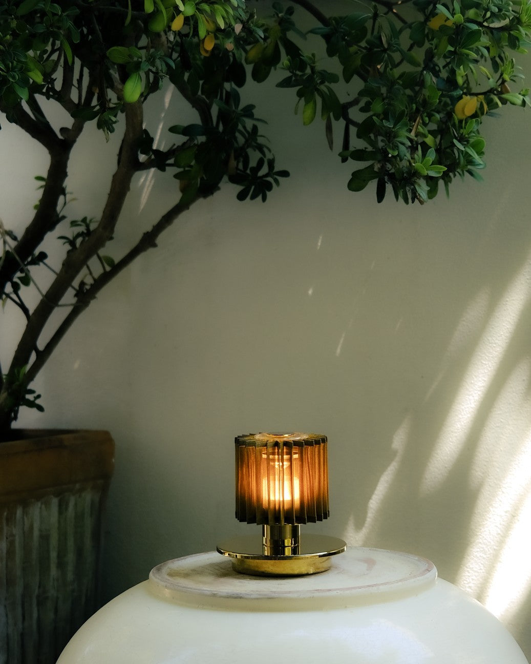 In The Sun – Lámpara de Mesa Inalámbrica