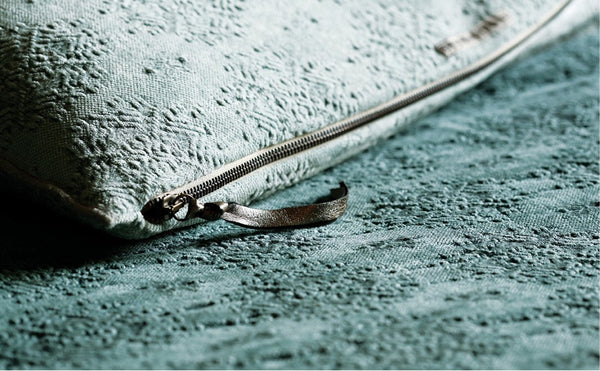 Cojín Vice Versa Jacquard Stone Washed Kilim Canard