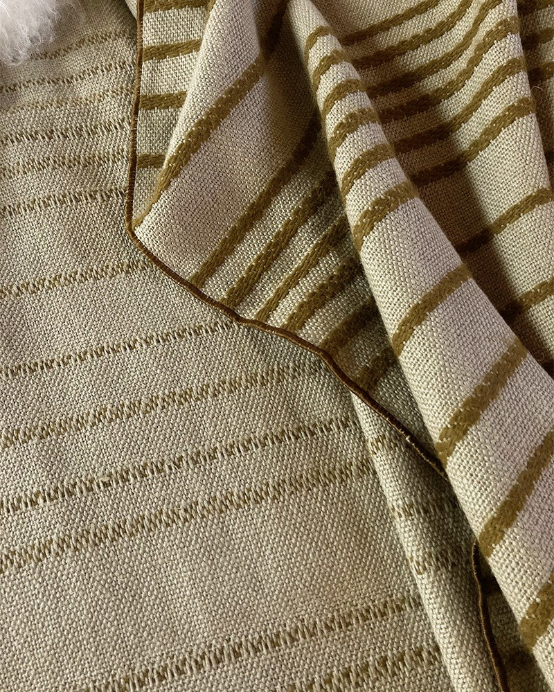 Colcha Vice Versa en lino bordado Myre